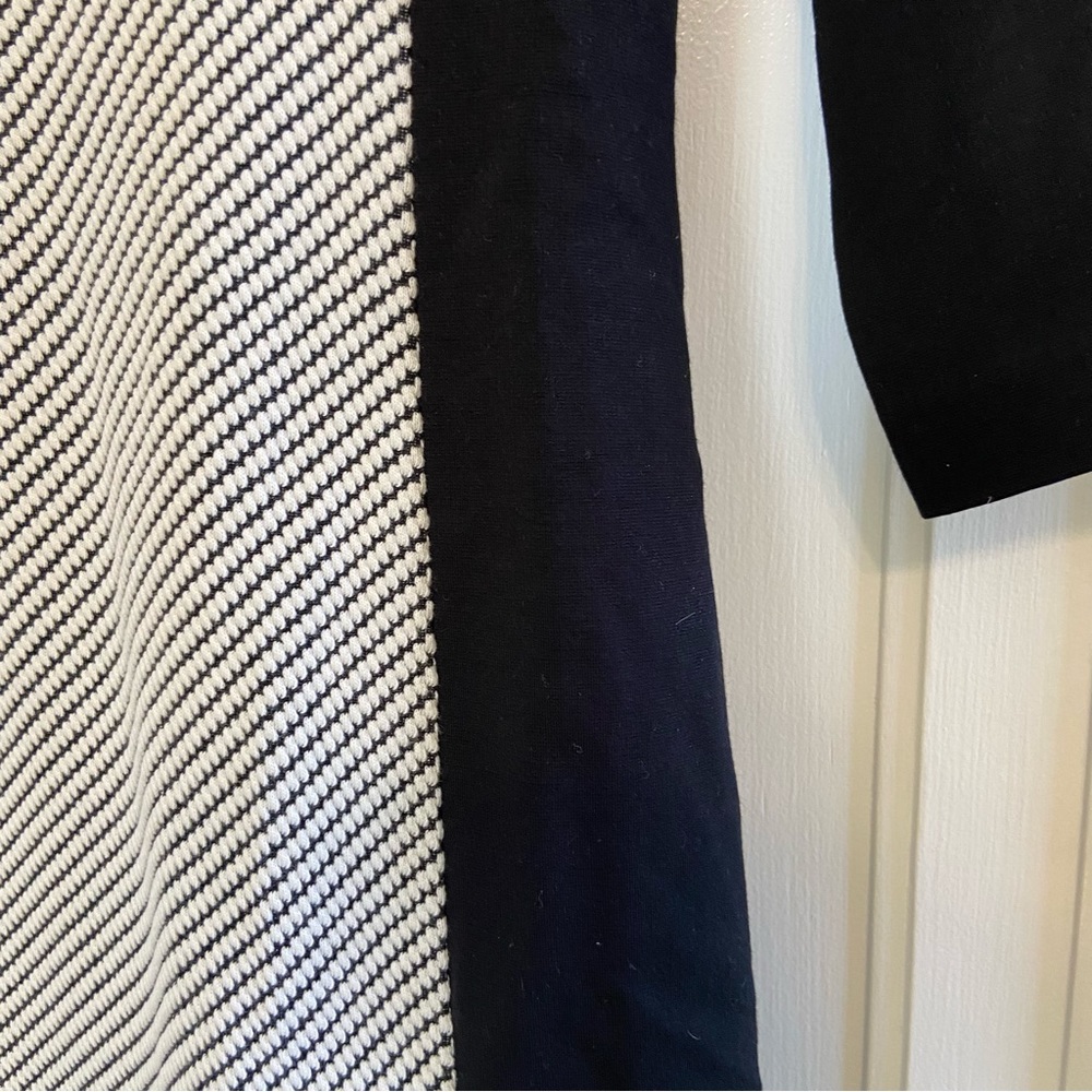 Banana Republic knit textured dress - Picture 2 of 4